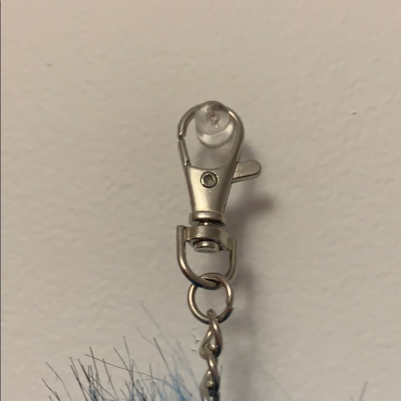 Blue puffball keychain - Picture 2 of 2